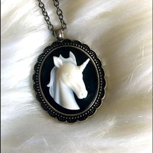 🐴 Horse Cameo Necklace 🐴